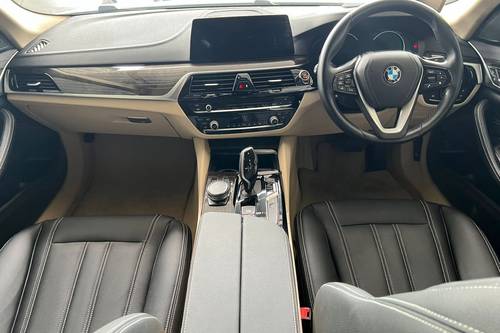 2018 BMW 5 Series Sedan 523i Terpakai