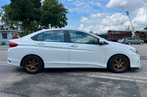 Terpakai 2018 Honda City 1.5L E untuk Dijual