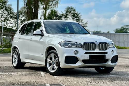 Old 2018 BMW X5 Hybrid xDrive 40e M Sport