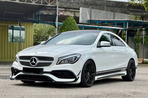 2018 Mercedes Benz CLA-Class Coupe 200 AMG Line  lama