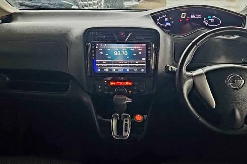 Old 2016 Nissan Serena 2.0L Highway Star