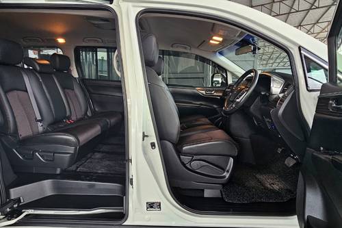 2019 Nissan Elgrand 3.5L Terpakai