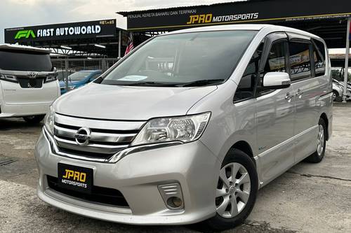 2013 Nissan Serena 2.0L Highway Star Terpakai