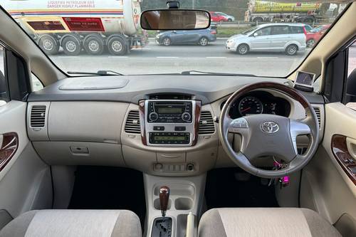 2nd Hand 2011 Toyota Innova 2.0 G AT