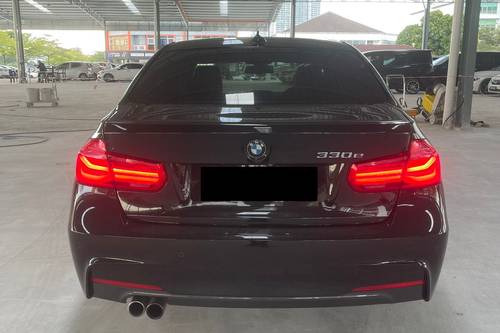 Second hand 2018 BMW 3 Series Sedan 330e M Sport 