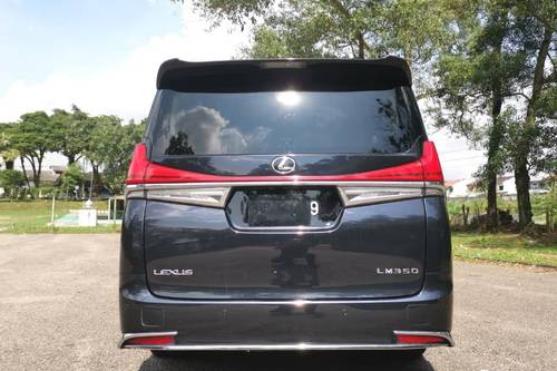 Second hand 2016 Toyota Vellfire 2.5L 