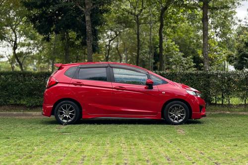 Terpakai 2017 Honda Jazz 1.5 E AT untuk Dijual