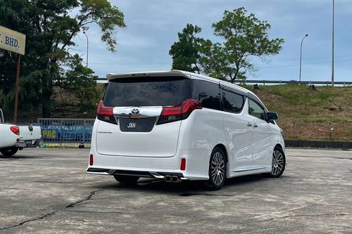 Second hand 2015 Toyota Alphard 2.5 SA 