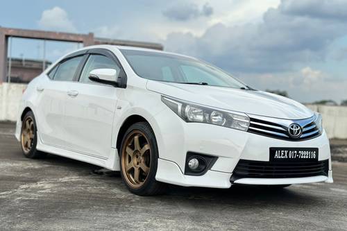 Old 2015 Toyota Corolla 1.8G