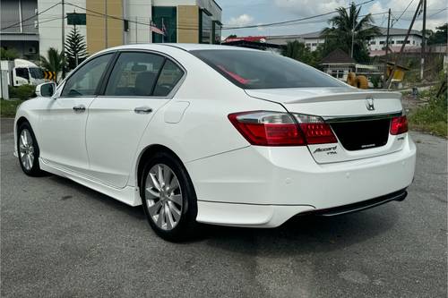 Second hand 2013 Honda Accord 2.0L 