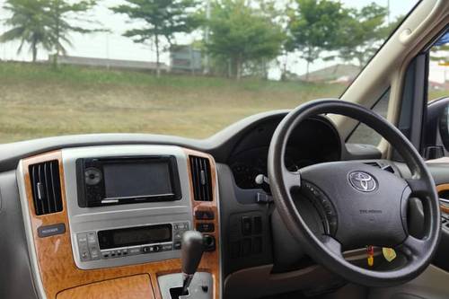 2007 Toyota Alphard 2.4 Terpakai