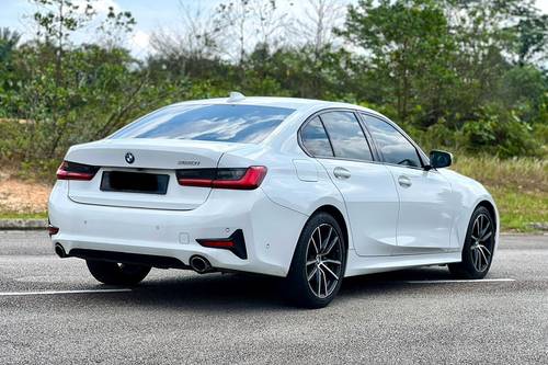 2020 BMW 3 Series Sedan 320i Sport Terpakai