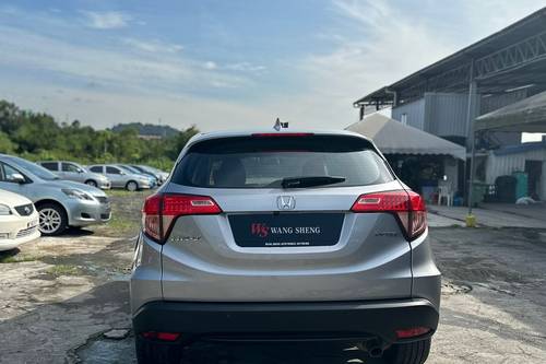 Old 2016 Honda HR-V 1.8L V