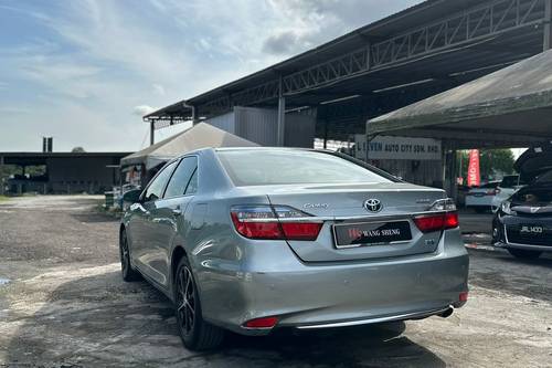 Second hand 2015 Toyota Camry 2.5 Hybrid 