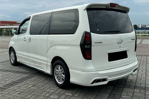 2010 Hyundai Starex TQ 2.5L Terpakai