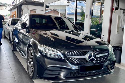 2020 Mercedes Benz C-Class Saloon C200 AMG Line Terpakai