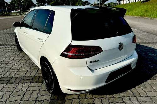 Terpakai 2013 Volkswagen Golf 1.4 TSI Highline untuk Dijual