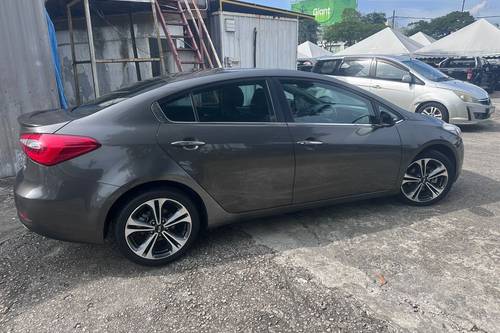 Terpakai 2016 Kia Cerato 2.0L untuk Dijual