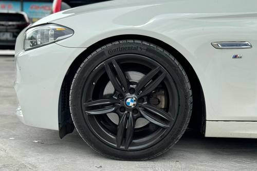 2016 BMW 5 Series Sedan 528i 2.0 M-sport Terpakai