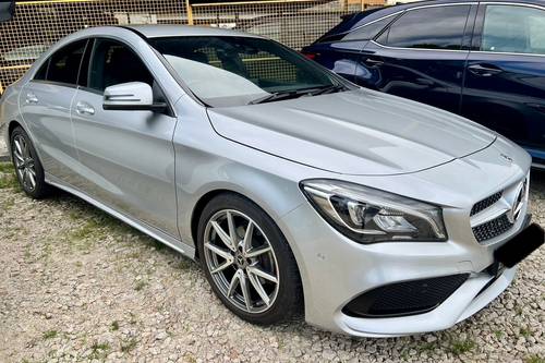 Terpakai 2018 Mercedes Benz CLA-Class Coupe 200 AMG Line untuk Dijual