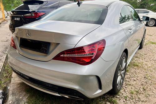 2018 Mercedes Benz CLA-Class Coupe 200 AMG Line Terpakai