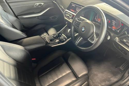 Second hand 2019 BMW 3 Series Sedan 330i M Sport 