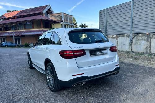 2017 Mercedes Benz GLC-Class 250 4Matic AMG Line Terpakai