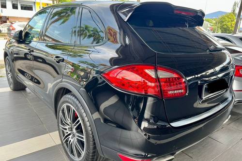 Second hand 2012 Porsche Cayenne 3.0L Turbo 