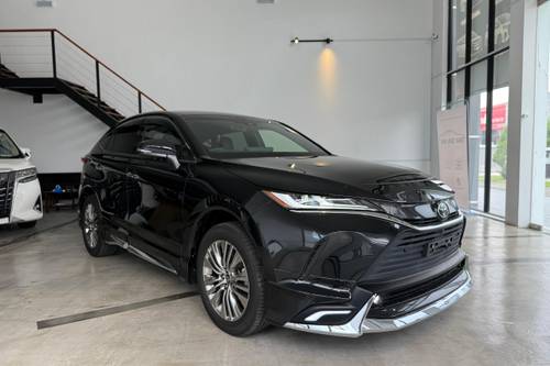 Used 2021 Toyota Harrier Z Spec Recon