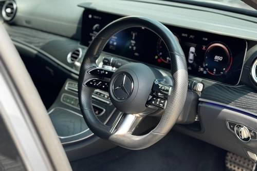 2021 Mercedes Benz E-Class Saloon E 300 AMG Line Terpakai