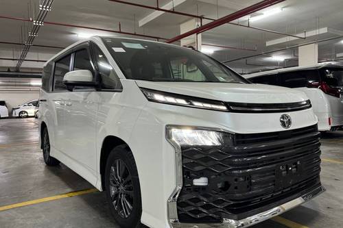 2023 Toyota Voxy 2.0 ZS Terpakai