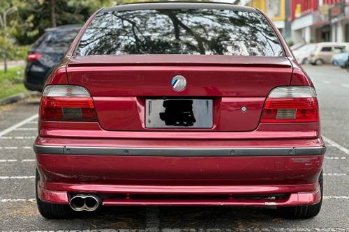 Second hand 1999 BMW 5 Series Sedan 523i 2.5 