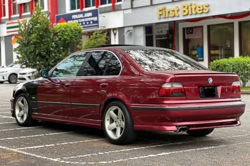 Second hand 1999 BMW 5 Series Sedan 523i 2.5 