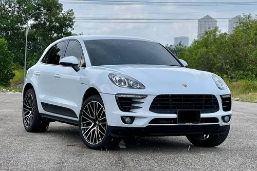 2018 Porsche Macan Standard Terpakai