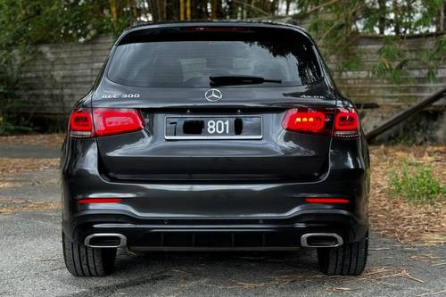 2020 Mercedes Benz GLC-Class 300 AMG Line Terpakai