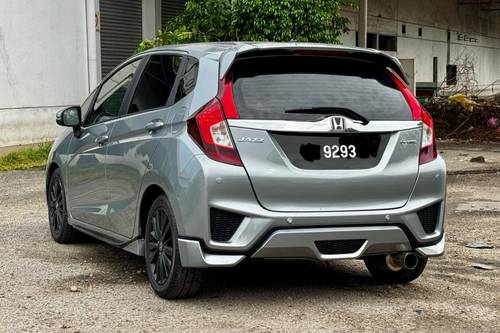 Second hand 2015 Honda Jazz 1.5L V 