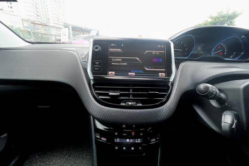 2013 Peugeot 2008 Allure Terpakai