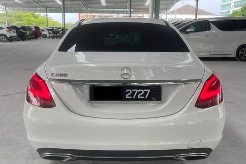 Second hand 2019 Mercedes Benz C-Class Saloon C200 Avantgarde Line 