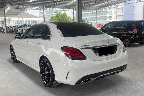 Second hand 2019 Mercedes Benz C-Class Saloon C300 AMG Line 