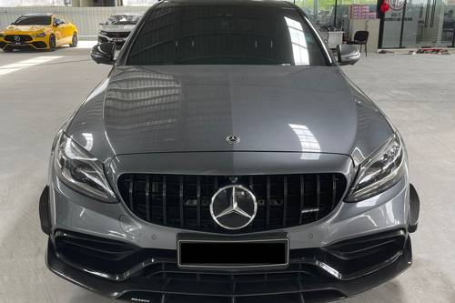 Second hand 2019 Mercedes Benz C-Class Saloon C300 AMG Line 