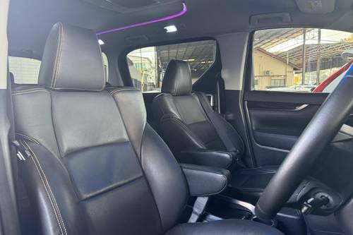 2016 Toyota Vellfire 2.5L Terpakai