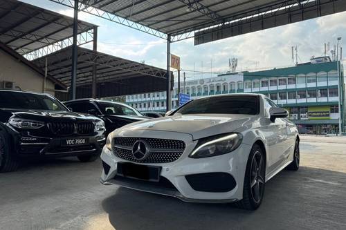 2017 Mercedes Benz C-Class Coupe C 200 AMG Line Terpakai