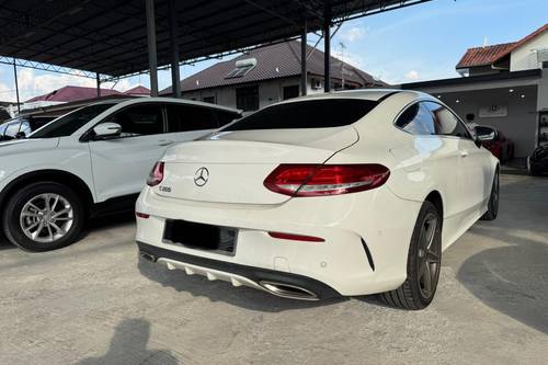 2017 Mercedes Benz C-Class Coupe C 200 AMG Line  lama