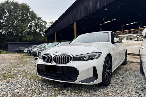 2023 BMW 3 Series Sedan 320i M Sport Terpakai