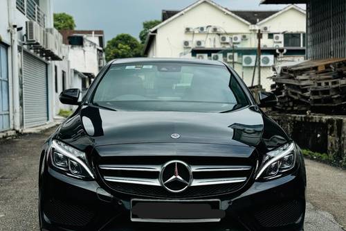 2017 Mercedes Benz C-Class Saloon C 250 AMG Line Terpakai