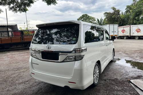 Second hand 2012 Toyota Vellfire 2.4Z 