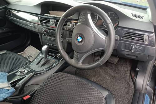 2012 BMW 3 Series Sedan 320i  lama