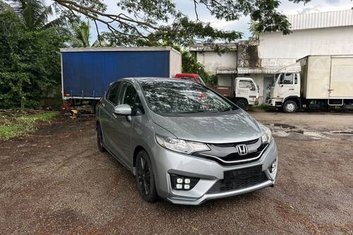 Old 2015 Honda Jazz 1.5L V