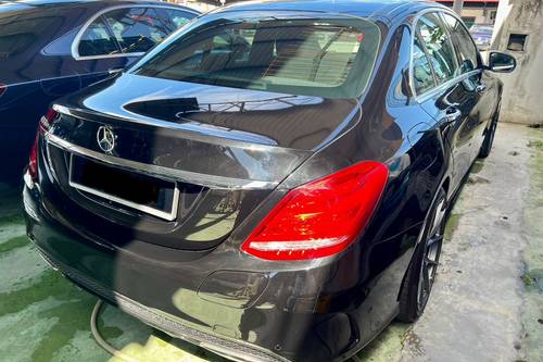 Old 2017 Mercedes Benz C-Class Saloon C 350 e AMG Line EQ Power