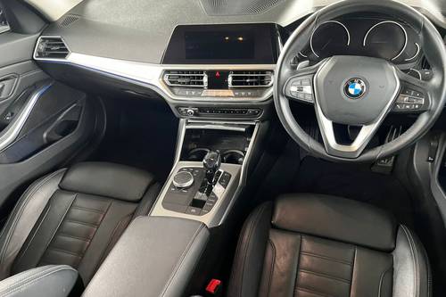 Second hand 2020 BMW 3 Series Sedan 320i 